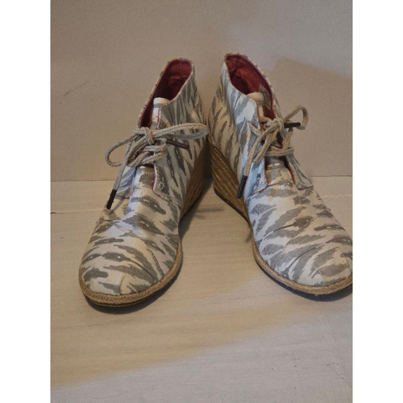 Women's TOMS Kala Aztec Wedge Booties, Size 10, White‎ Gray - Picture 1 of 7